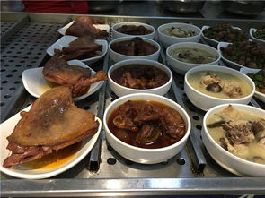 新乡市牧野佳朋餐饮管理 专业食堂托管与品牌管理典范